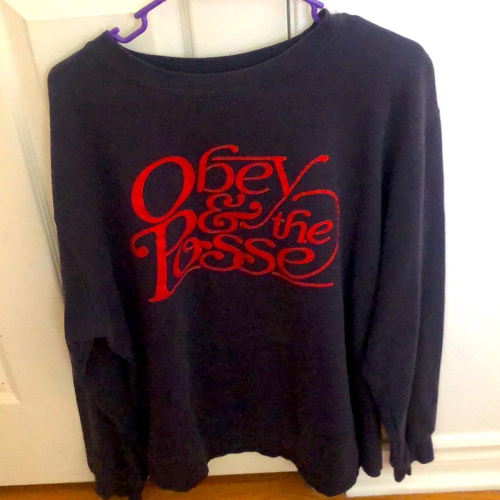 Obey sweater